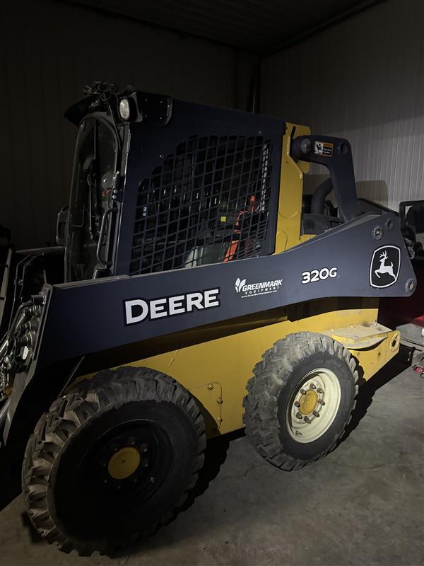 2022 John Deere 320G Image 2