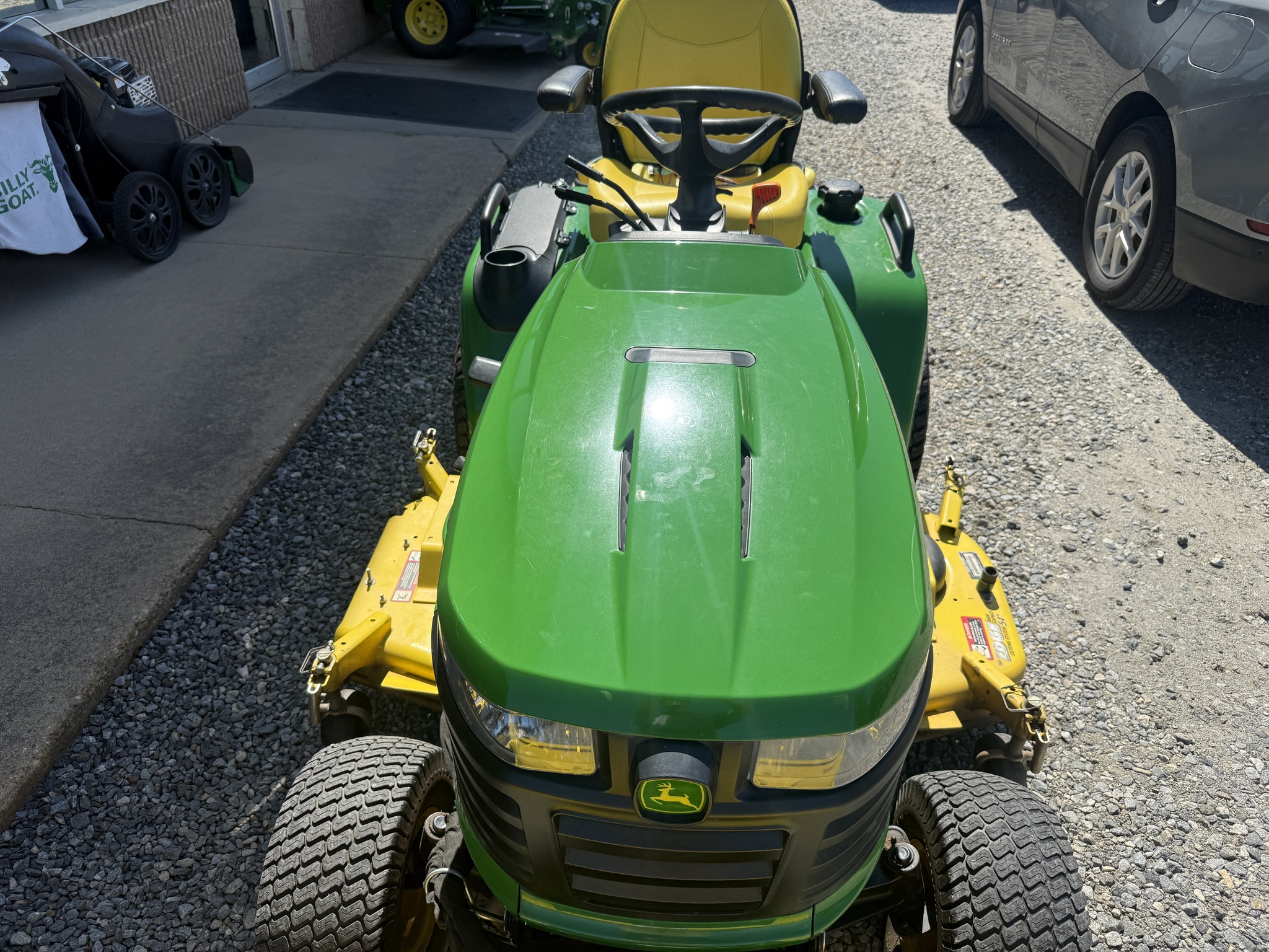 2014 John Deere X730 Image 3