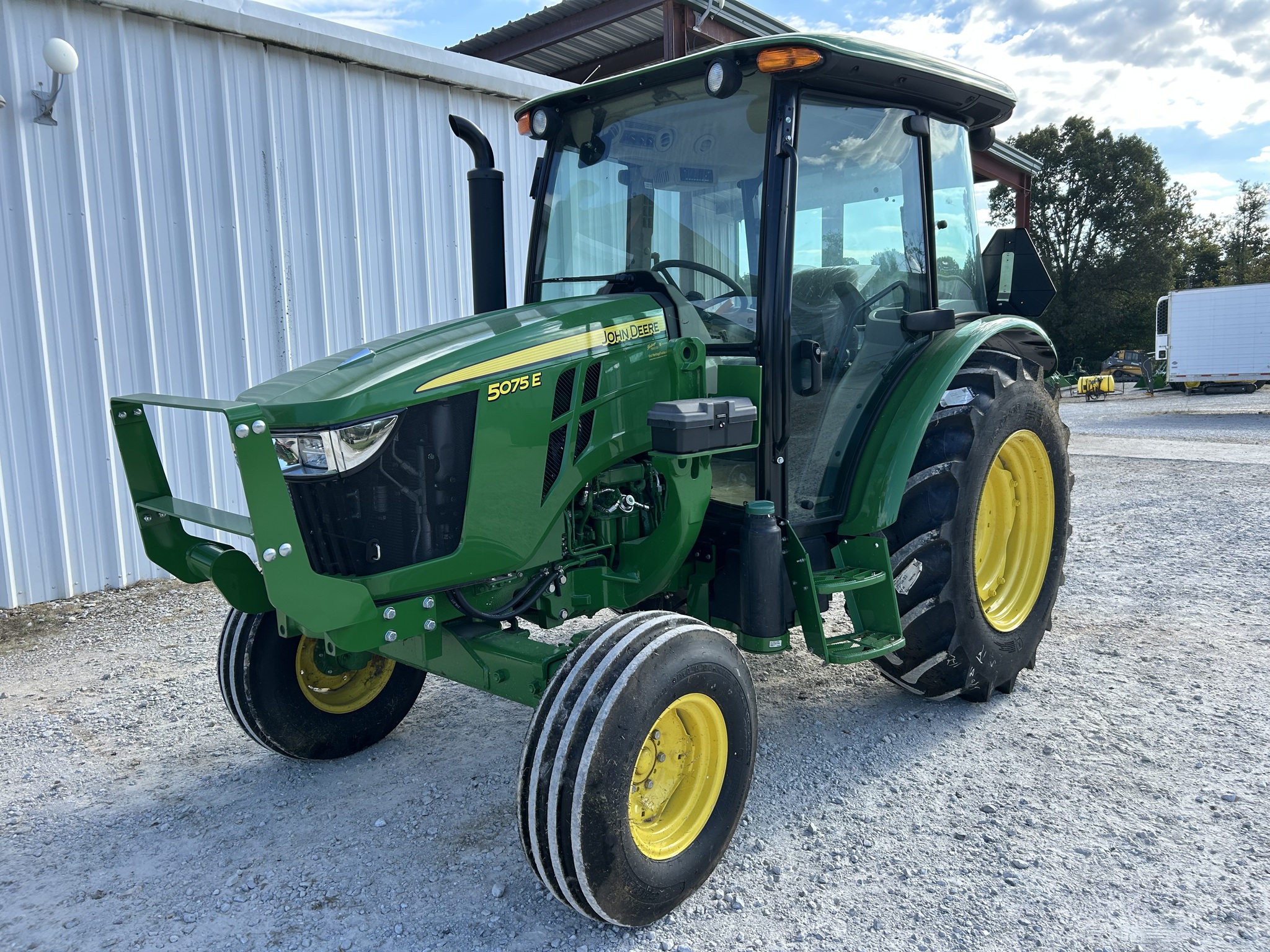  2024 John Deere 5075E at Heritage Tractor in Harrison, AR