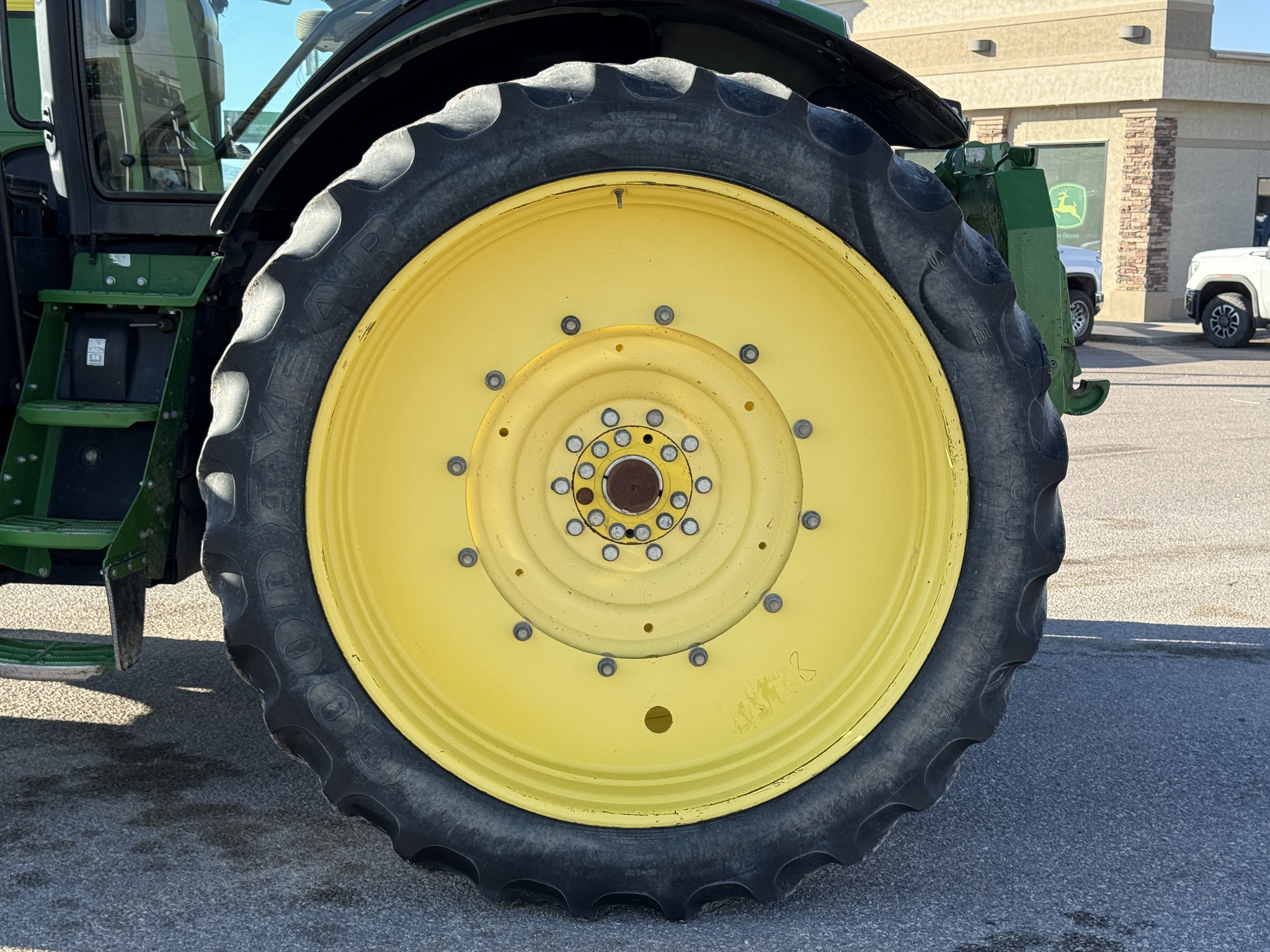 2018 John Deere 8245R Image 34