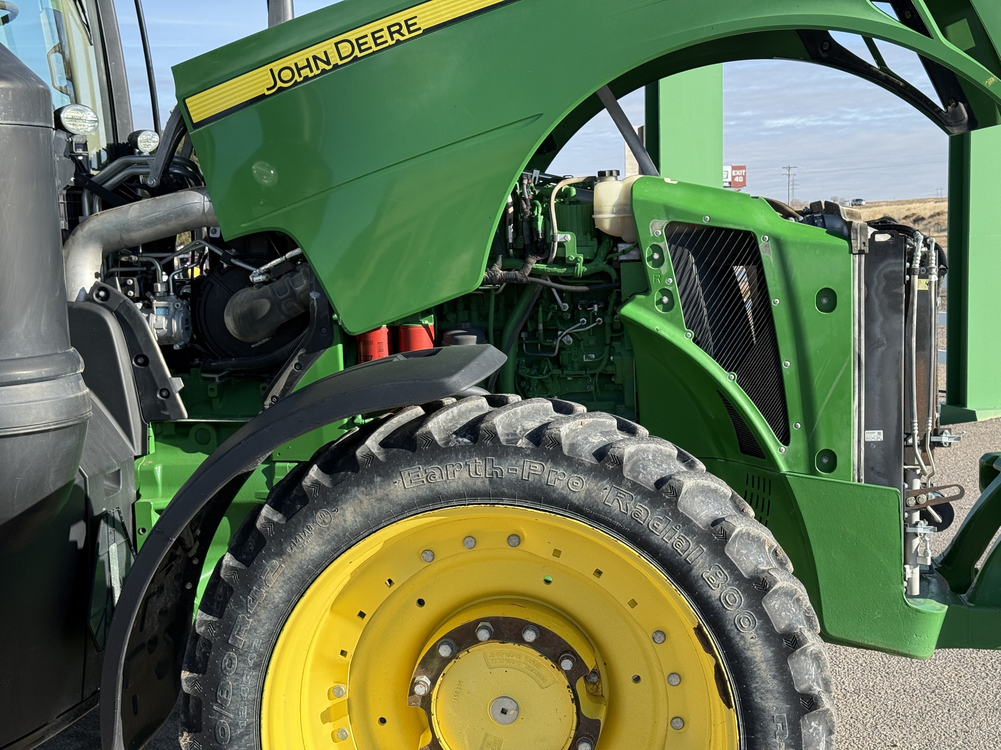 2018 John Deere 8245R Image 22