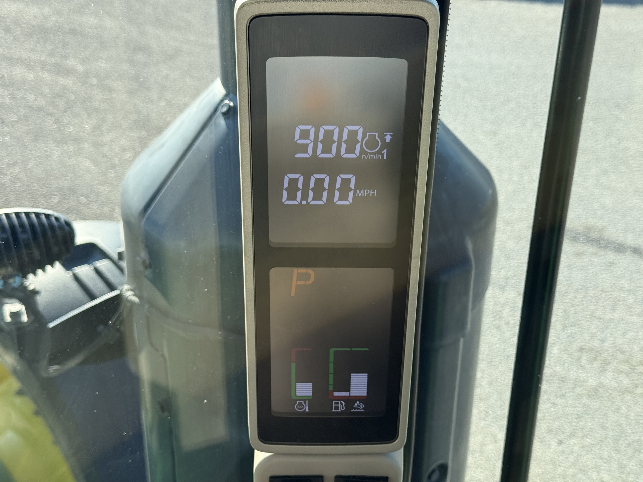 2018 John Deere 8245R Image 16