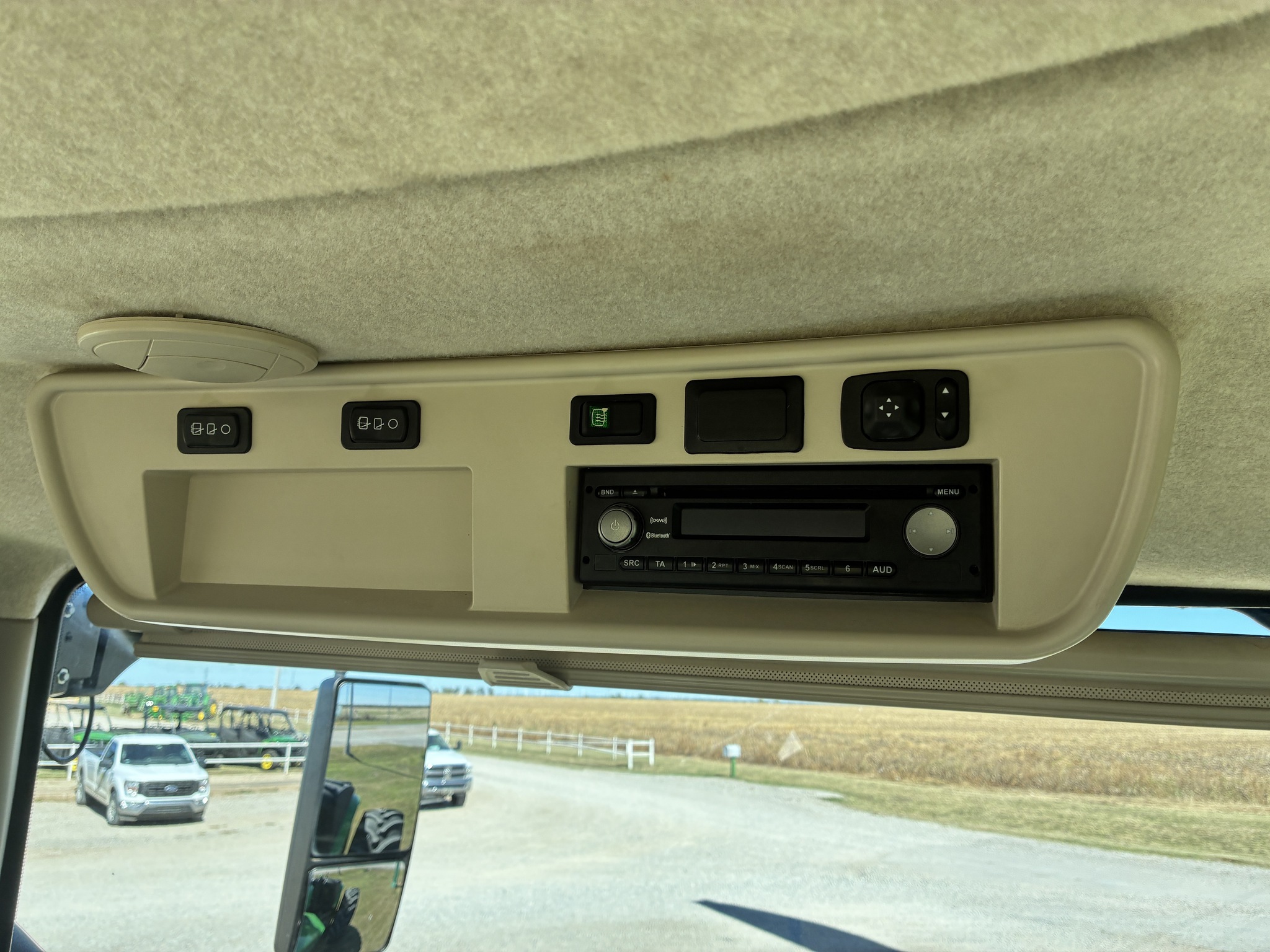 2017 John Deere 9420R Image 18