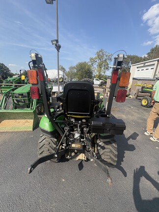 Photo of 2018 John Deere 1025R