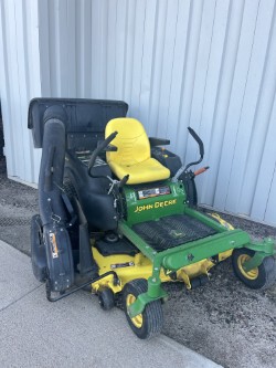 2010 John Deere Z445 Image 1