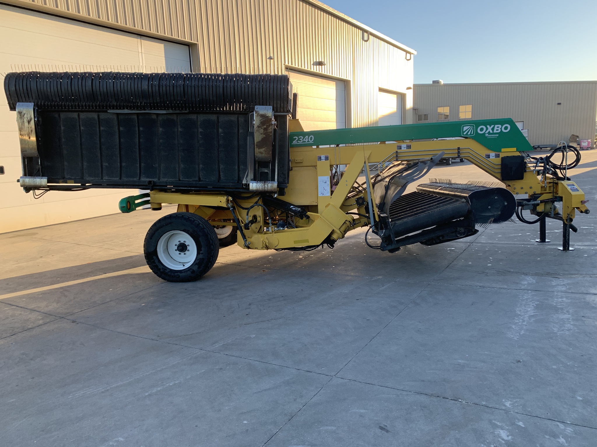 2021 Oxbo 2340 Image 2