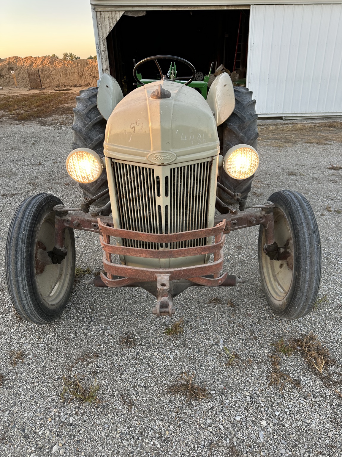 Ford 8N Image 1