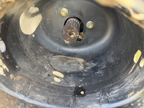 2019 Unverferth 1396 - Photo17