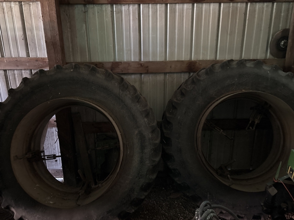 Used 1983 John Deere 4250 Row Crop Tractors at Koenig Equipment in Anna, OH - Photo24