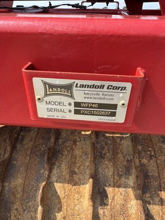 2015 John Deere 2210