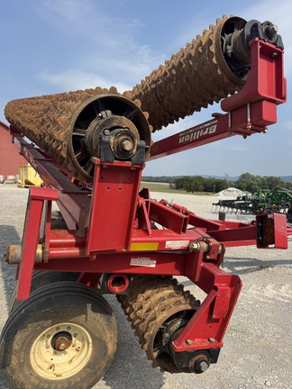 2015 John Deere 2210