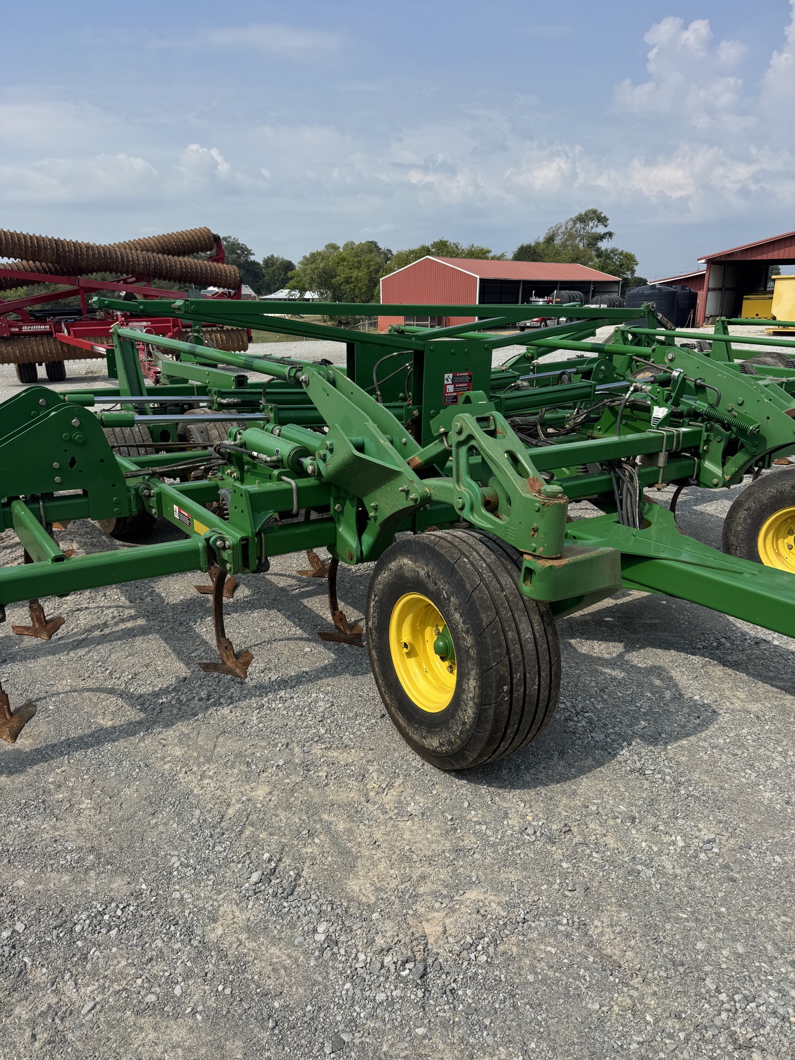 2015 John Deere 2210