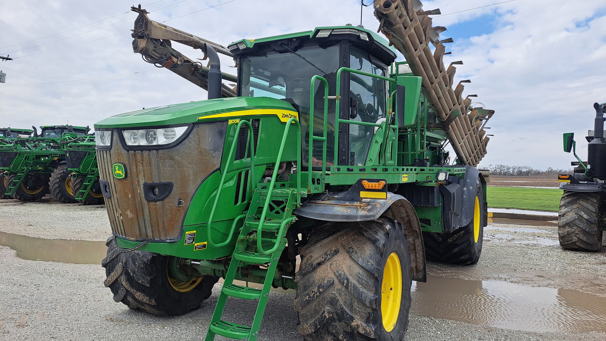  2023 John Deere 800R at Heritage Tractor in Macomb, IL