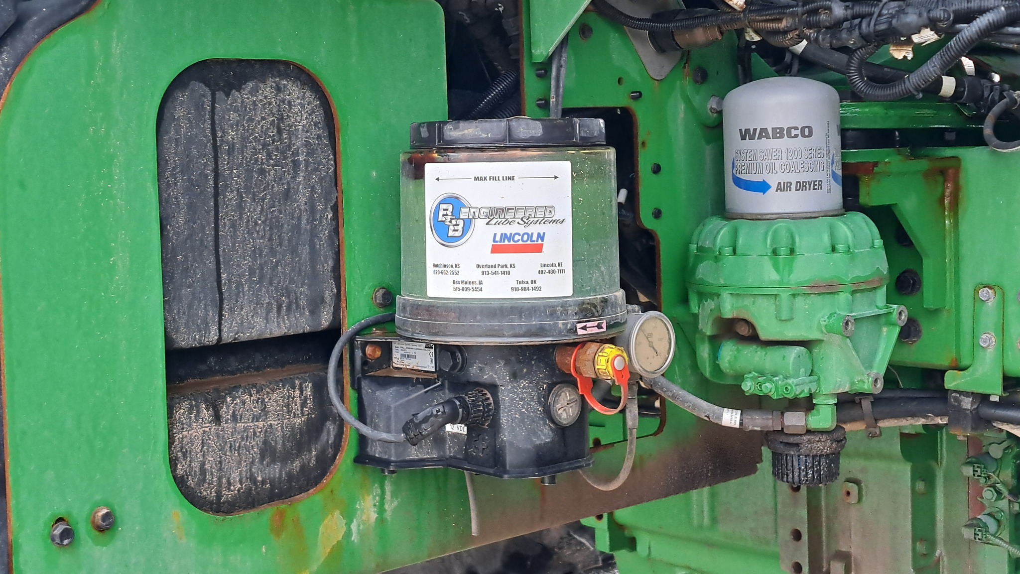  2023 John Deere 800R at Heritage Tractor in Macomb, IL