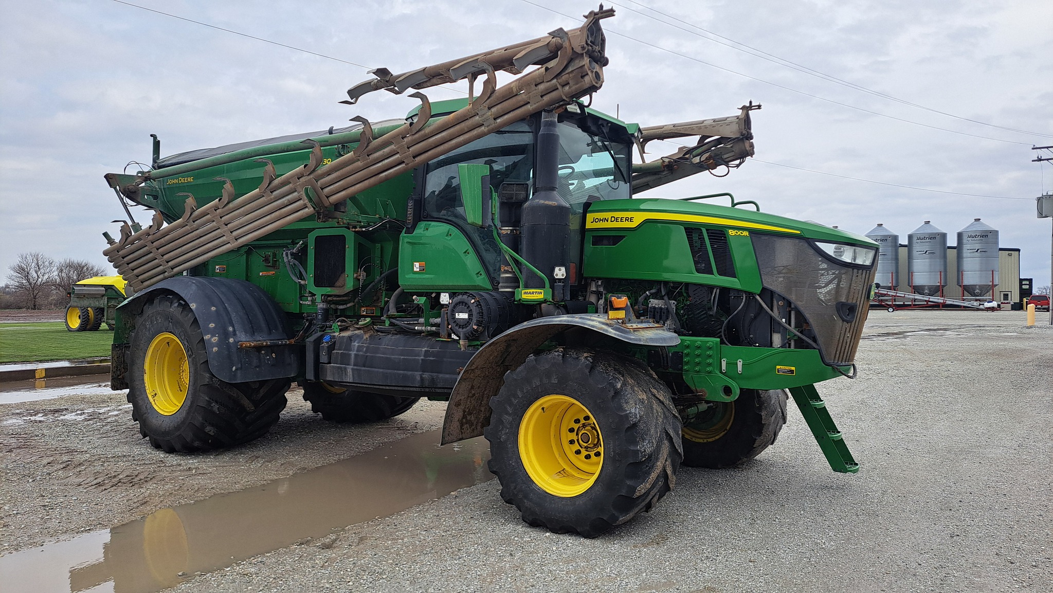  2023 John Deere 800R at Heritage Tractor in Macomb, IL