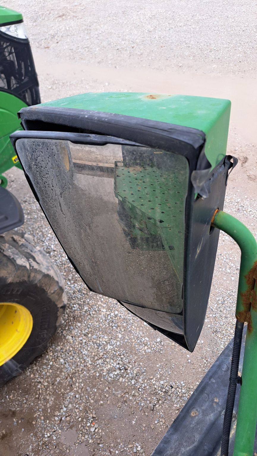  2023 John Deere 800R at Heritage Tractor in Macomb, IL