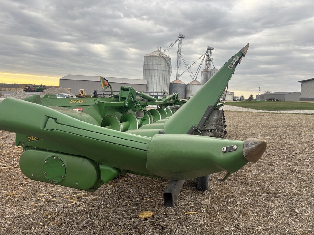 2019 John Deere 712FC Image 4