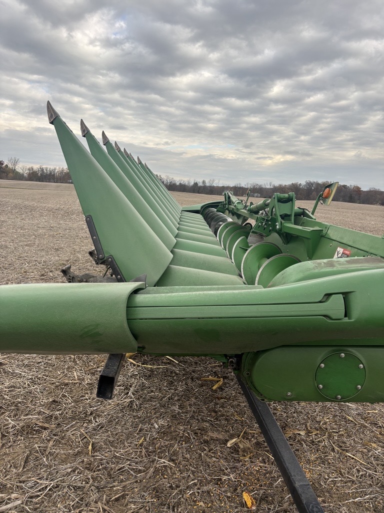 2019 John Deere 712FC Image 5