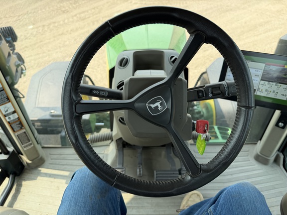2024 John Deere 7R 210 - Photo25