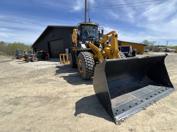 Photo of a 2023 Liebherr 848HV