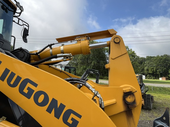 2023 Liebherr 848HV