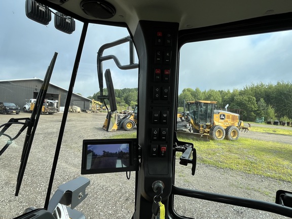 2023 Liebherr 848HV