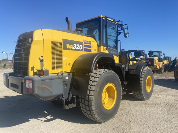 2022 Komatsu WA320