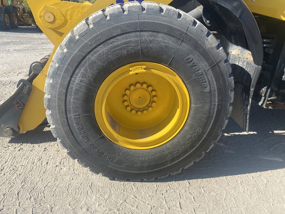 2022 Komatsu WA320