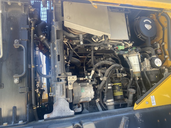 2022 Komatsu WA320