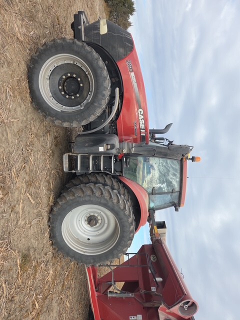 2018 Case IH Magnum 280 AFS Image 3