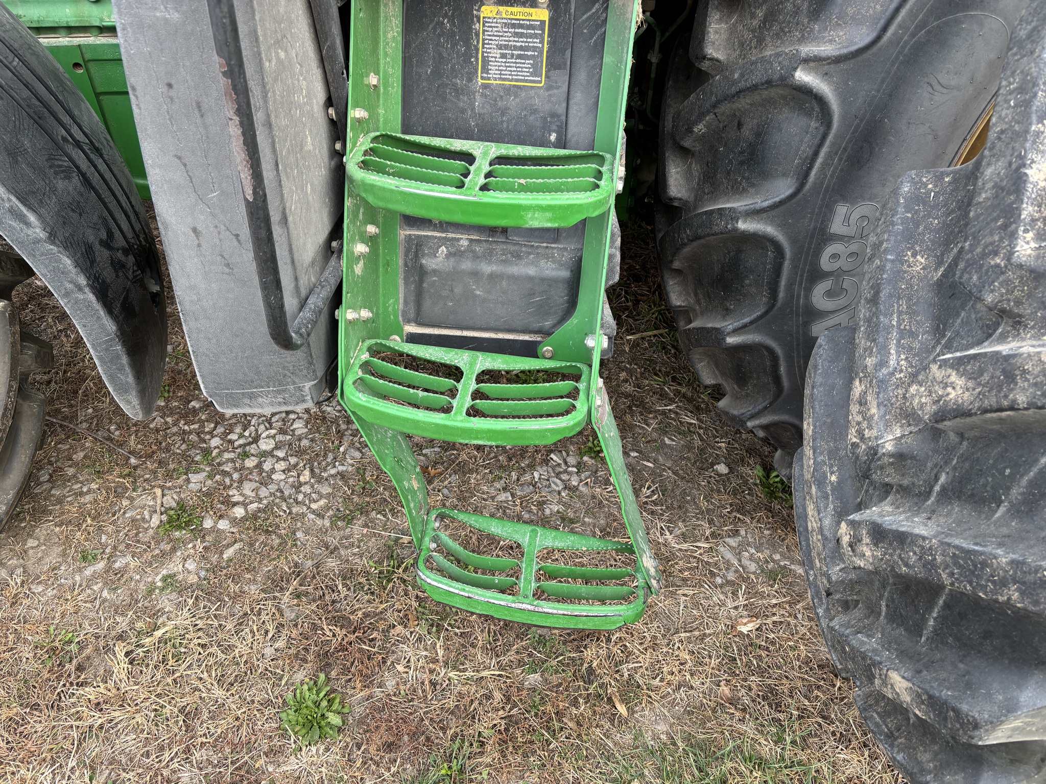  2012 John Deere 7200R at Heritage Tractor in Clinton, MO