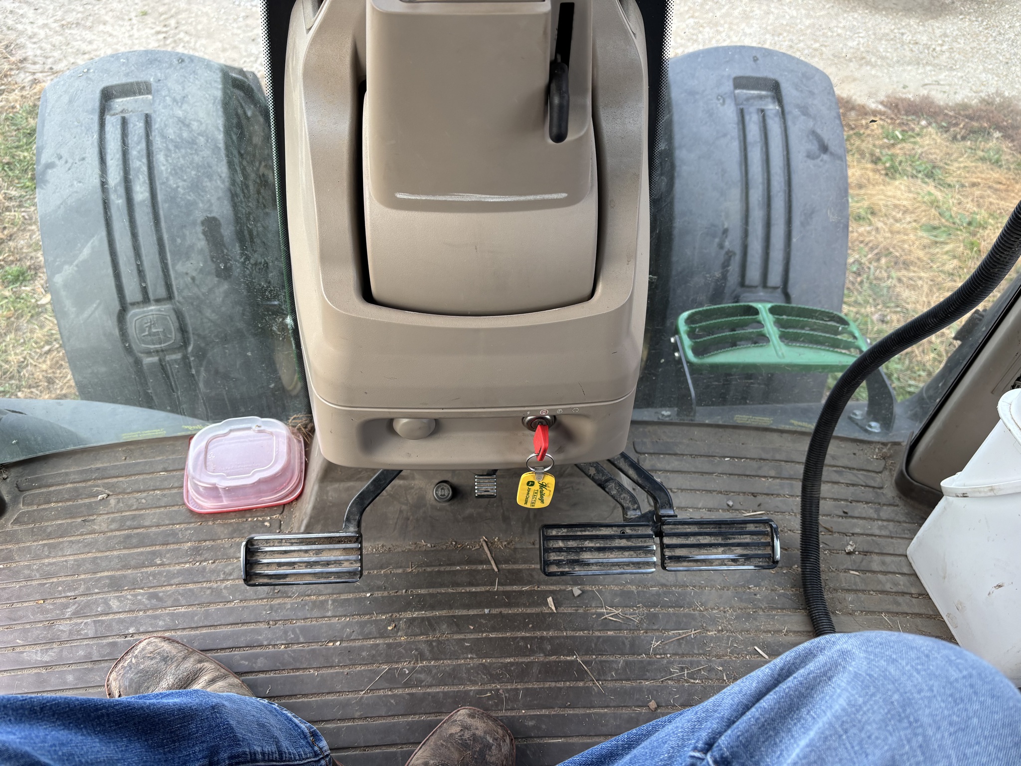  2012 John Deere 7200R at Heritage Tractor in Clinton, MO