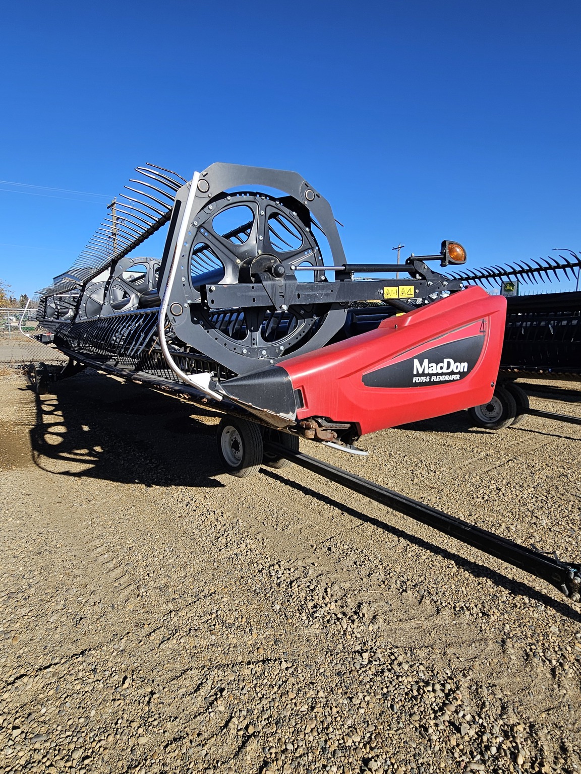 2018 MacDon FD75-35 Image 2