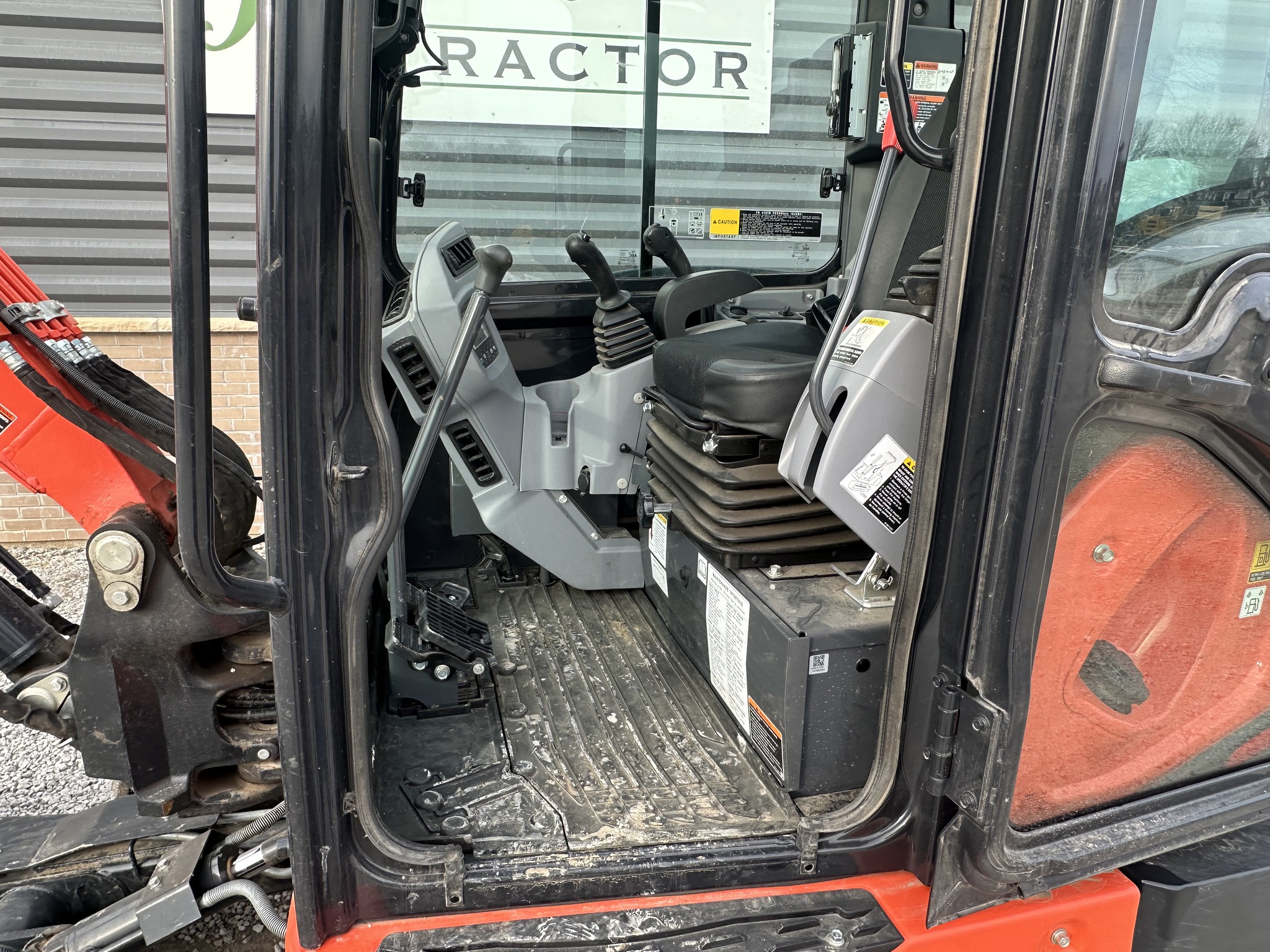  2024 Kubota KXO40-4 at Heritage Tractor in Smithville, MO