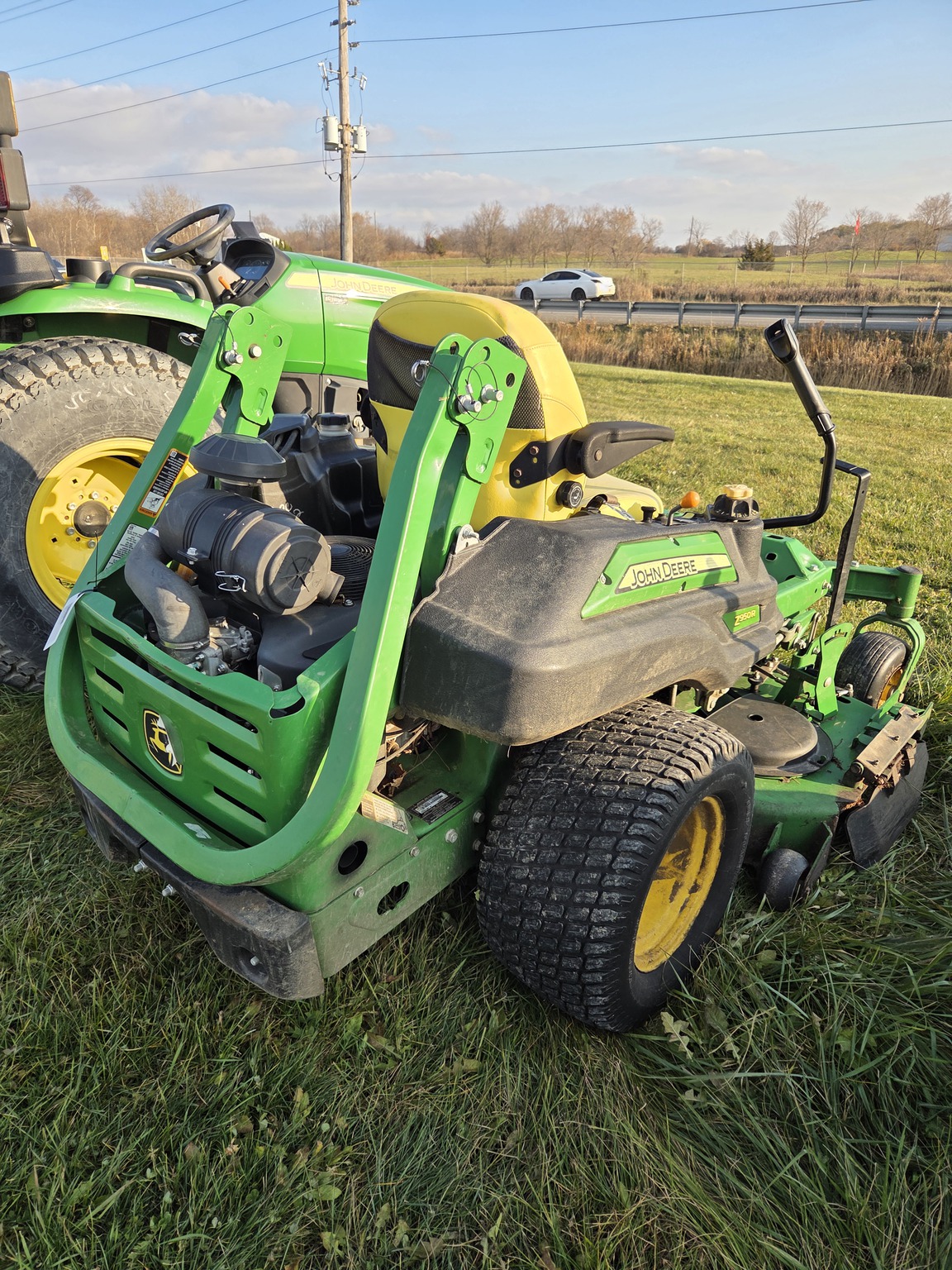 2015 John Deere Z950R Image 6