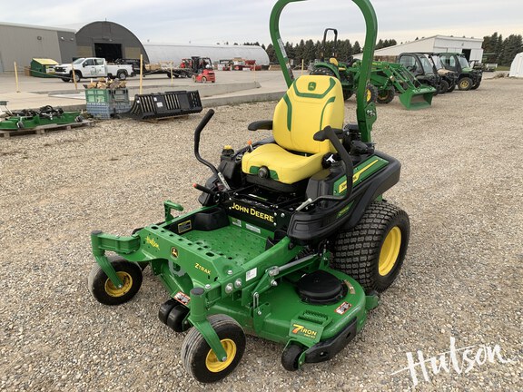 Photo of 2025 John Deere Z930M