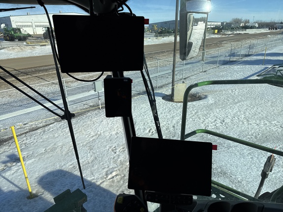 Used 2025 John Deere X9 1000 Combines at Horizon Ag & Turf in Lloydminster, AB - Photo14