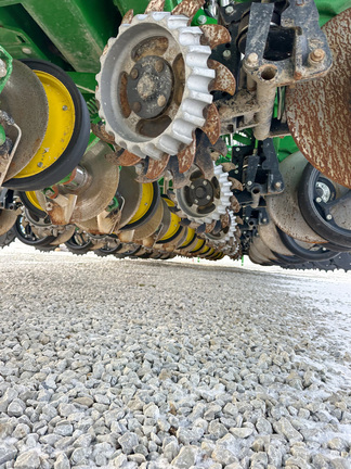 2022 John-Deere 1775NT