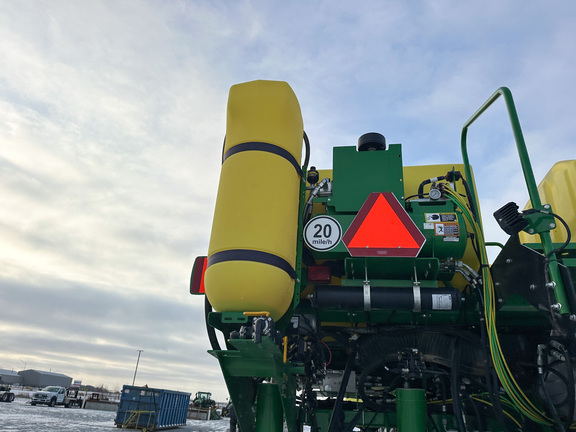 2022 John-Deere 1775NT