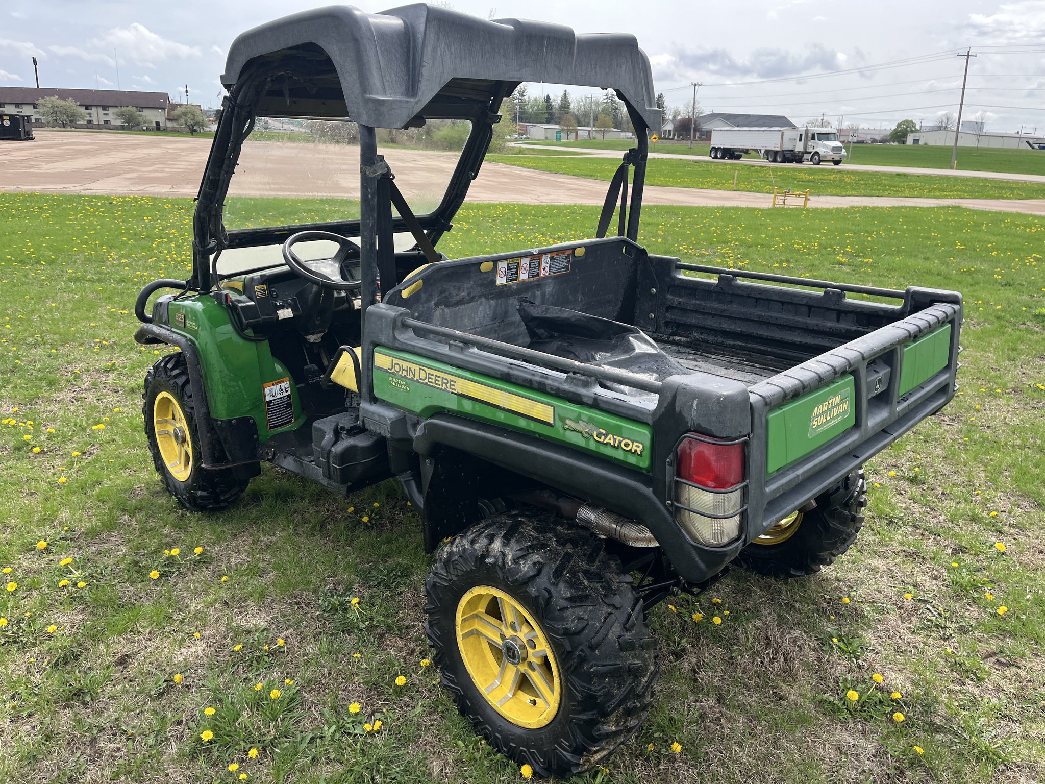  2014 John Deere XUV 825I GREEN at Heritage Tractor in Princeton, IL