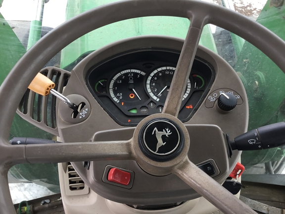 2011 John Deere 7330 - Photo12