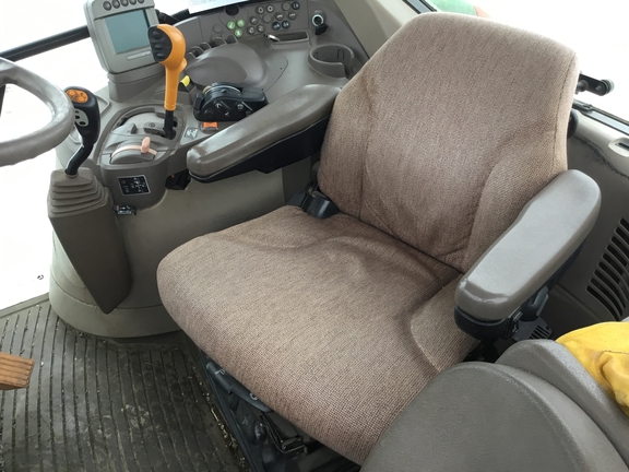 2011 John Deere 7330 - Photo13