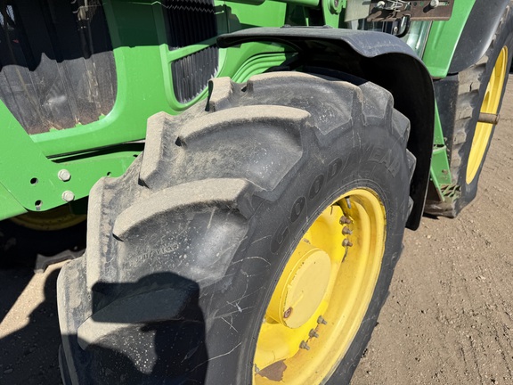 2011 John Deere 7330 - Photo10