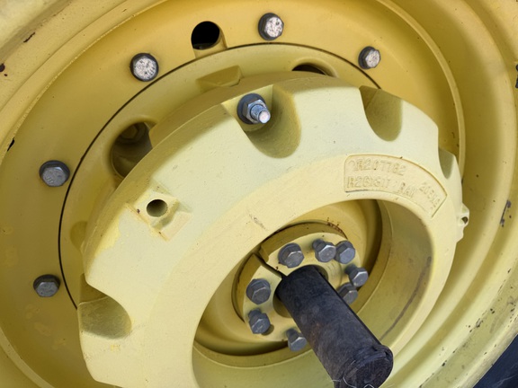 2011 John Deere 7330 - Photo18