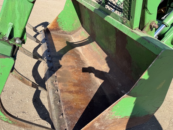2011 John Deere 7330 - Photo29