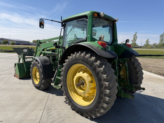 2011 John Deere 7330 - Photo5