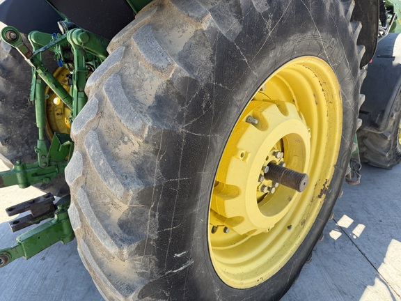 2011 John Deere 7330 - Photo15