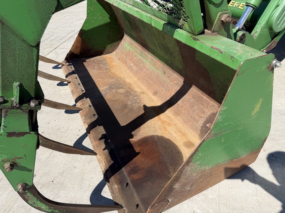 2011 John Deere 7330 - Photo28