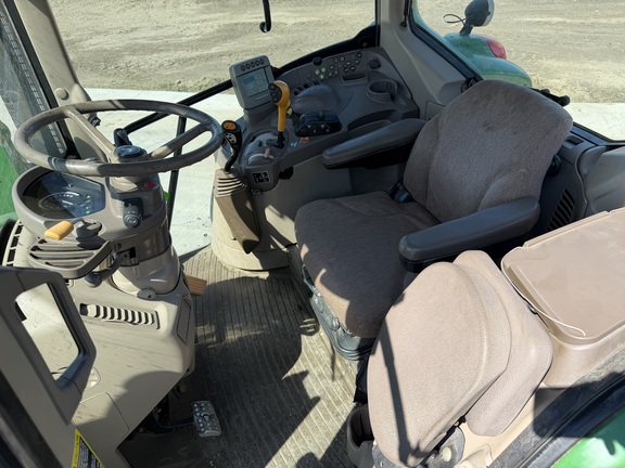 2011 John Deere 7330 - Photo40