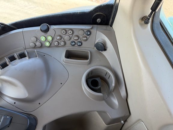 2011 John Deere 7330 - Photo44